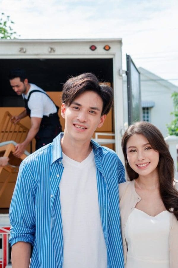 asian-couple-check-while-unloading-boxes-and-furniture-from-a-pickup-truck-1 asian-couple-check-while-unloading-boxes-and-furniture-from-a-pickup-truck-1